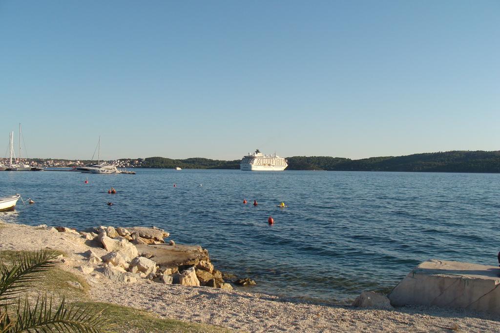 Apartment Nives Trogir Luaran gambar