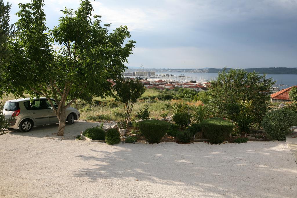 Apartment Nives Trogir Luaran gambar