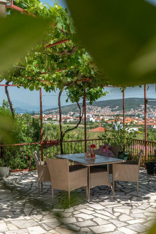 Apartment Nives Trogir Luaran gambar