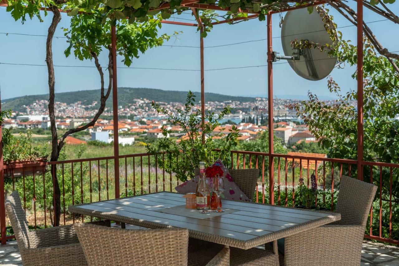 Apartment Nives Trogir Luaran gambar