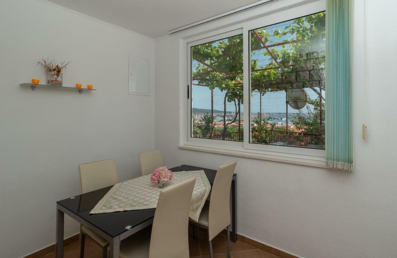 Apartment Nives Trogir Luaran gambar